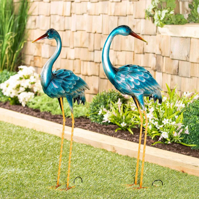 Blue heron outdoor decor