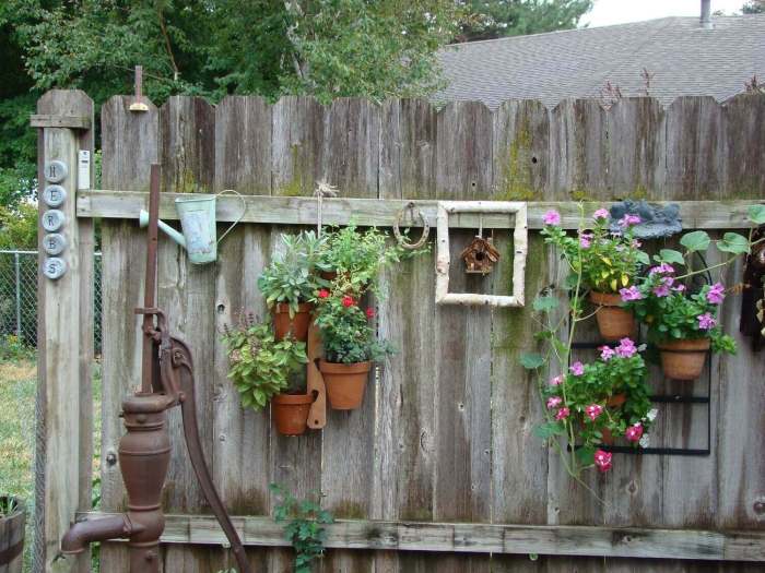 Outdoor decor for yard