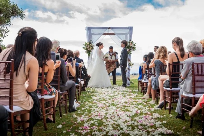 Decor for outdoor wedding ceremony