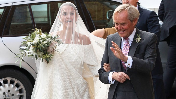 Lady charlotte wellesley wedding dress