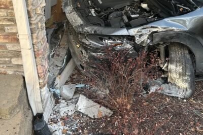 Car crashes into house in West Omaha