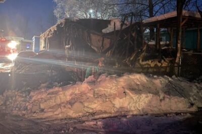 Person found dead after mobile home fire in East Anchorage