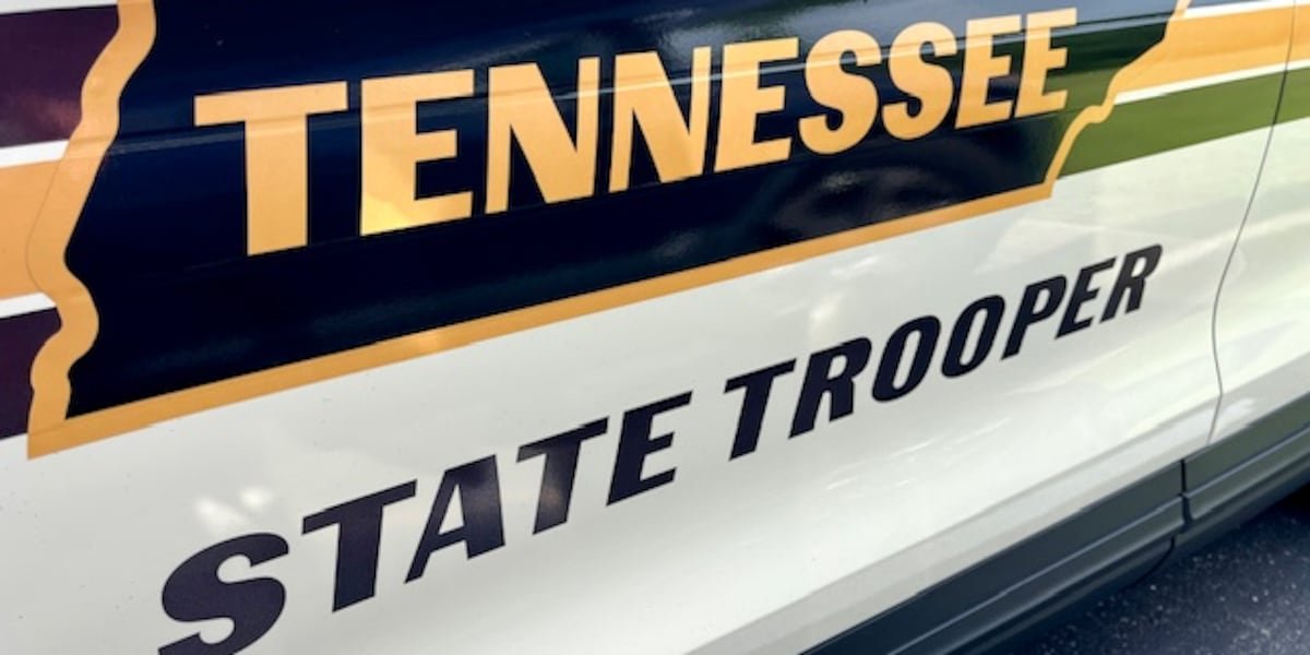 Crash closes road in Rutherford County