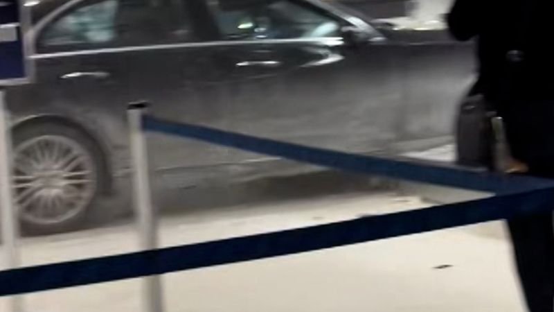 Car crashes into ticket counter at Detroit airport