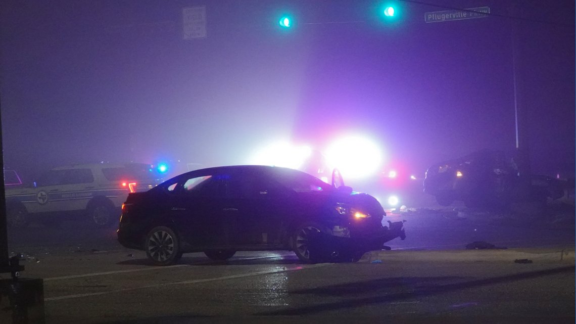 1 dead after 2-vehicle crash near FM 685 in Pflugerville
