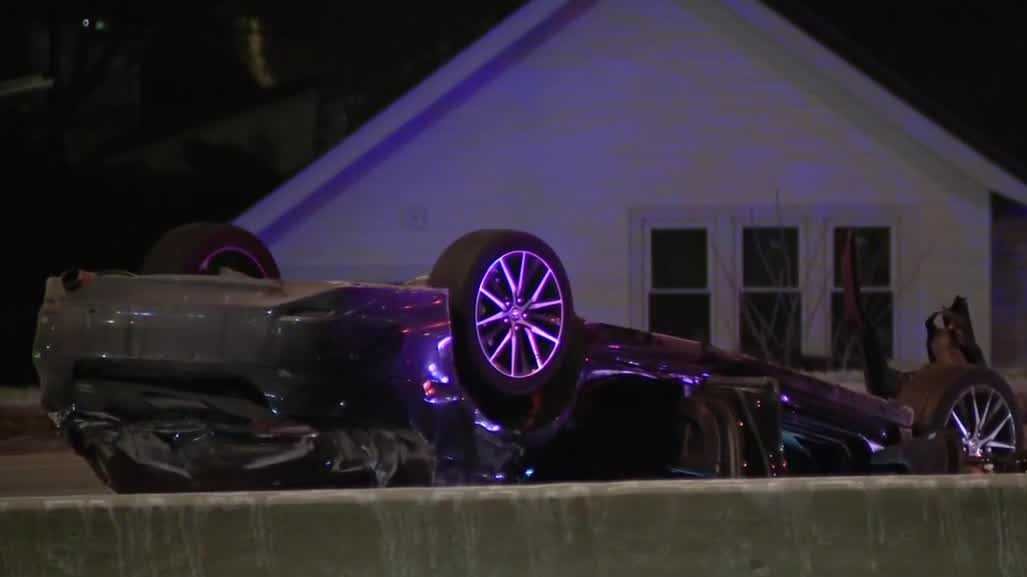 Omaha crash injures multiple people, closes part of Interstate 480