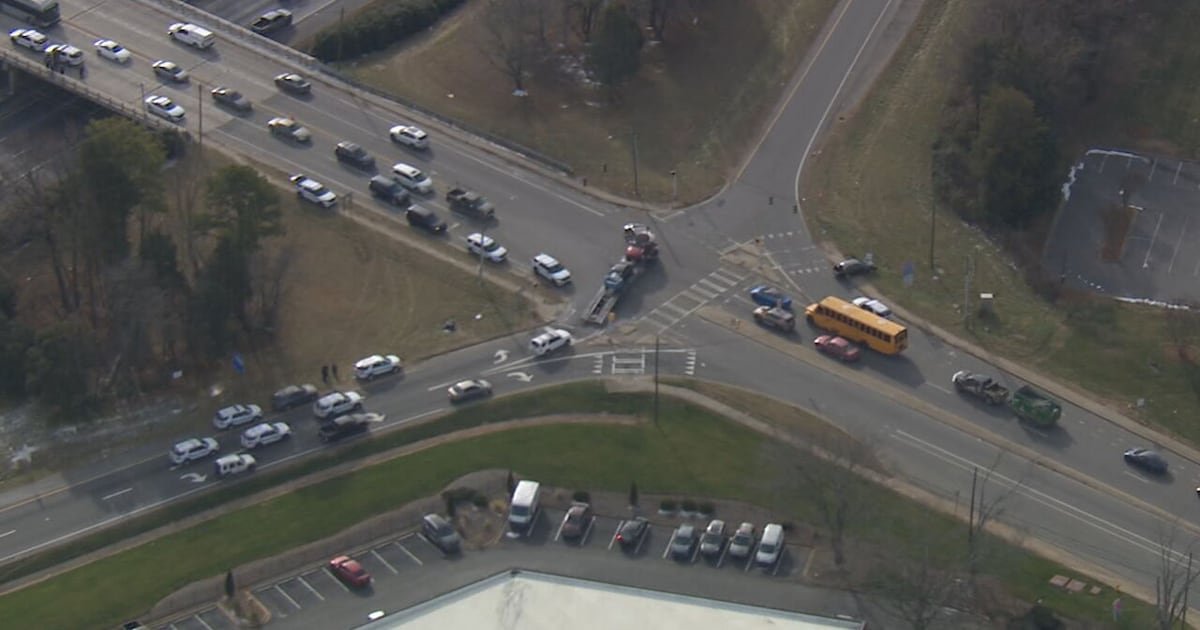 Juvenile arrested after vehicle pursuit linked to shooting – WSOC TV