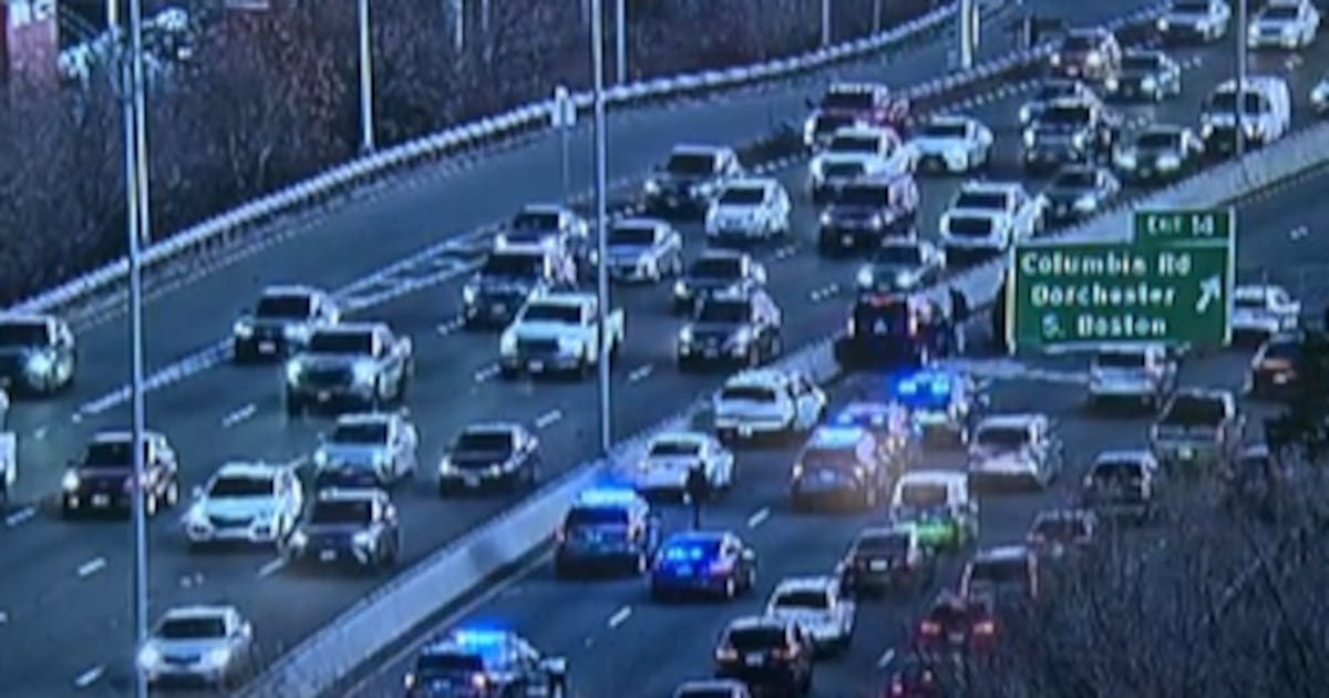 1 killed, several injured in multi-vehicle crash on Interstate 93 in Boston – Boston 25 News